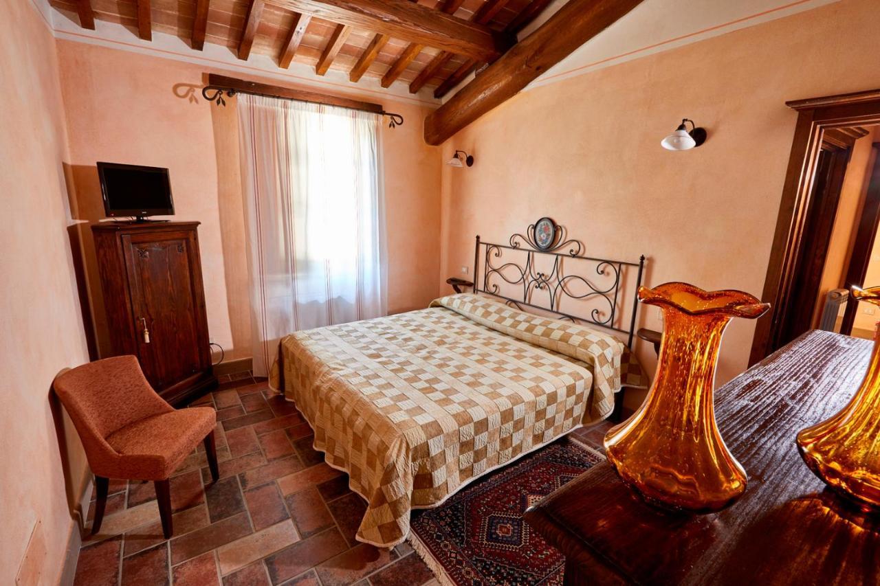 Agriturismo Il Molino Antico - 5 Girasoli สโปเลโต ภายนอก รูปภาพ