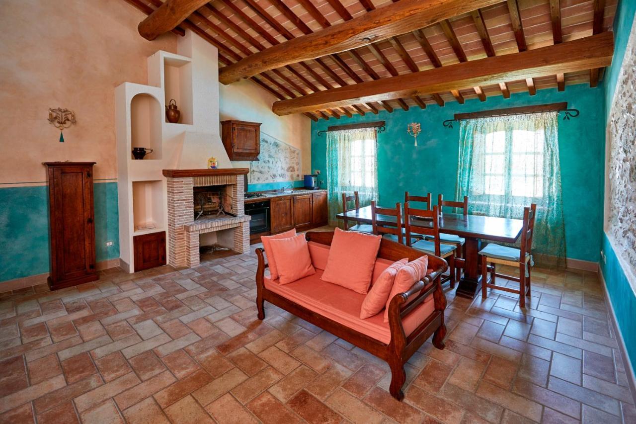 Agriturismo Il Molino Antico - 5 Girasoli สโปเลโต ภายนอก รูปภาพ