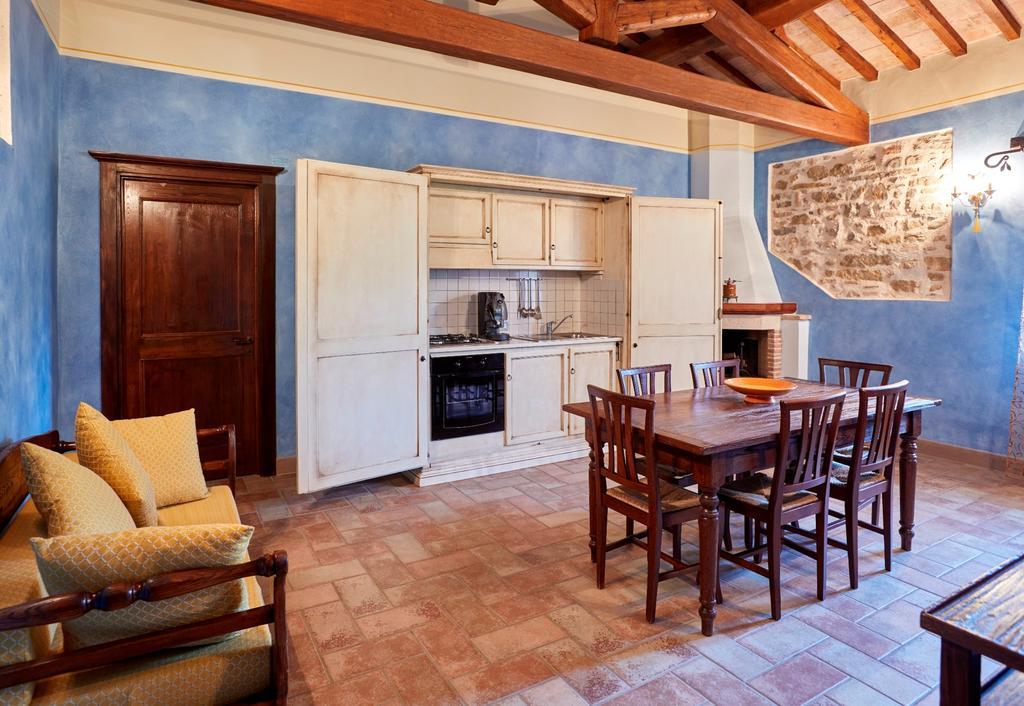 Agriturismo Il Molino Antico - 5 Girasoli สโปเลโต ภายนอก รูปภาพ