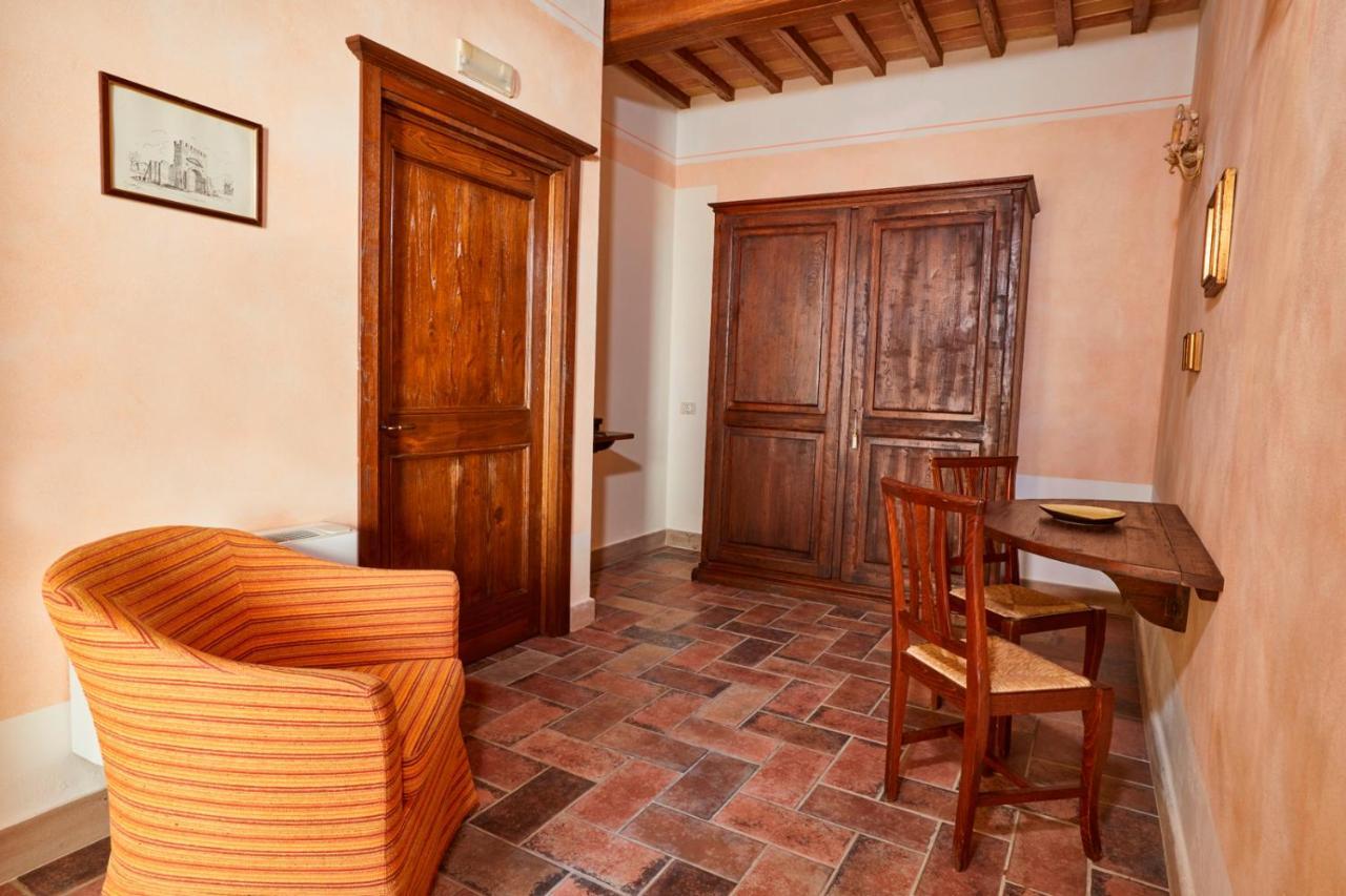 Agriturismo Il Molino Antico - 5 Girasoli สโปเลโต ภายนอก รูปภาพ