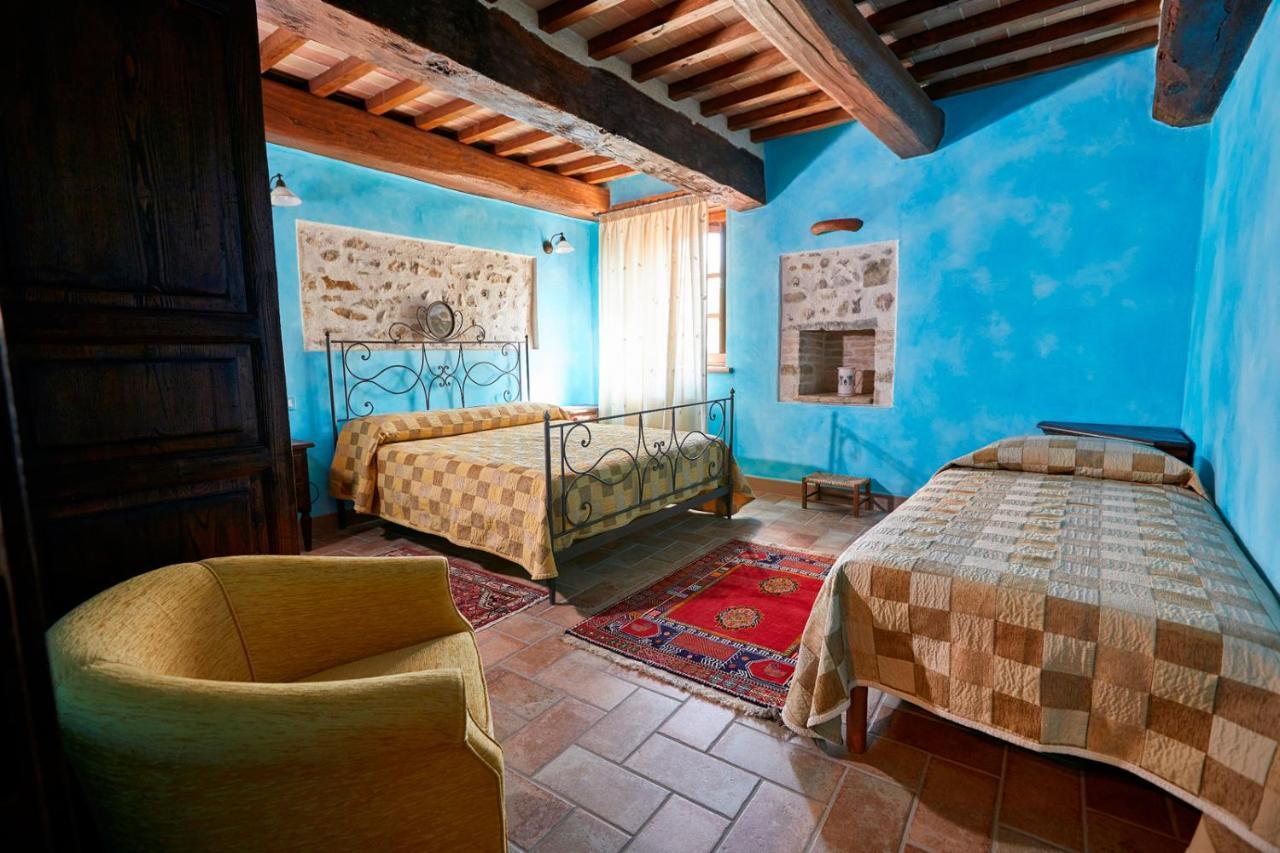 Agriturismo Il Molino Antico - 5 Girasoli สโปเลโต ภายนอก รูปภาพ